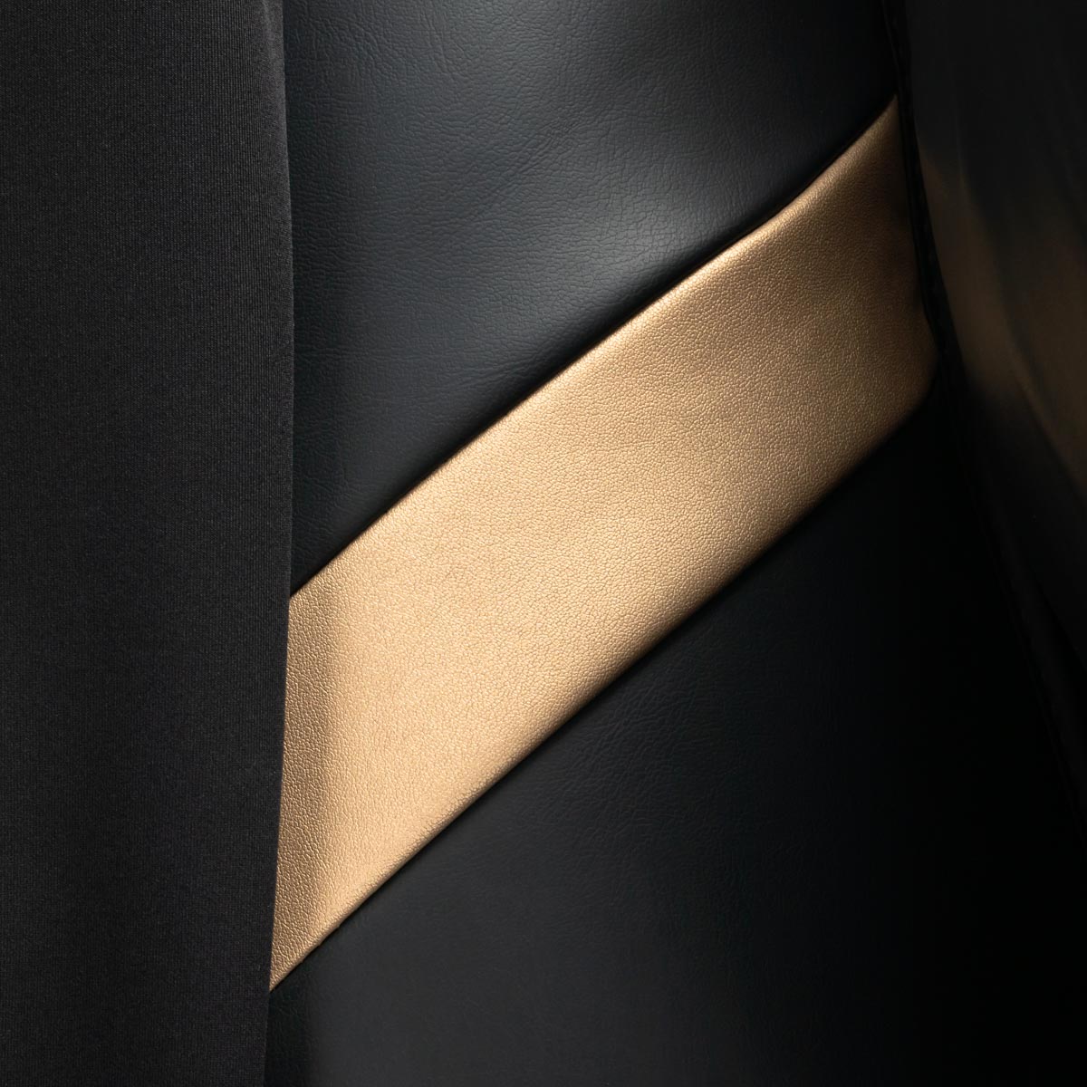 Masažinis krėslas Sakura Standard 801 – juodas