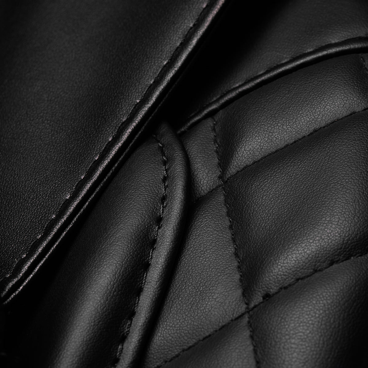 Masažo krėslas Sakura Luxury 808 – juodas ir smėlio