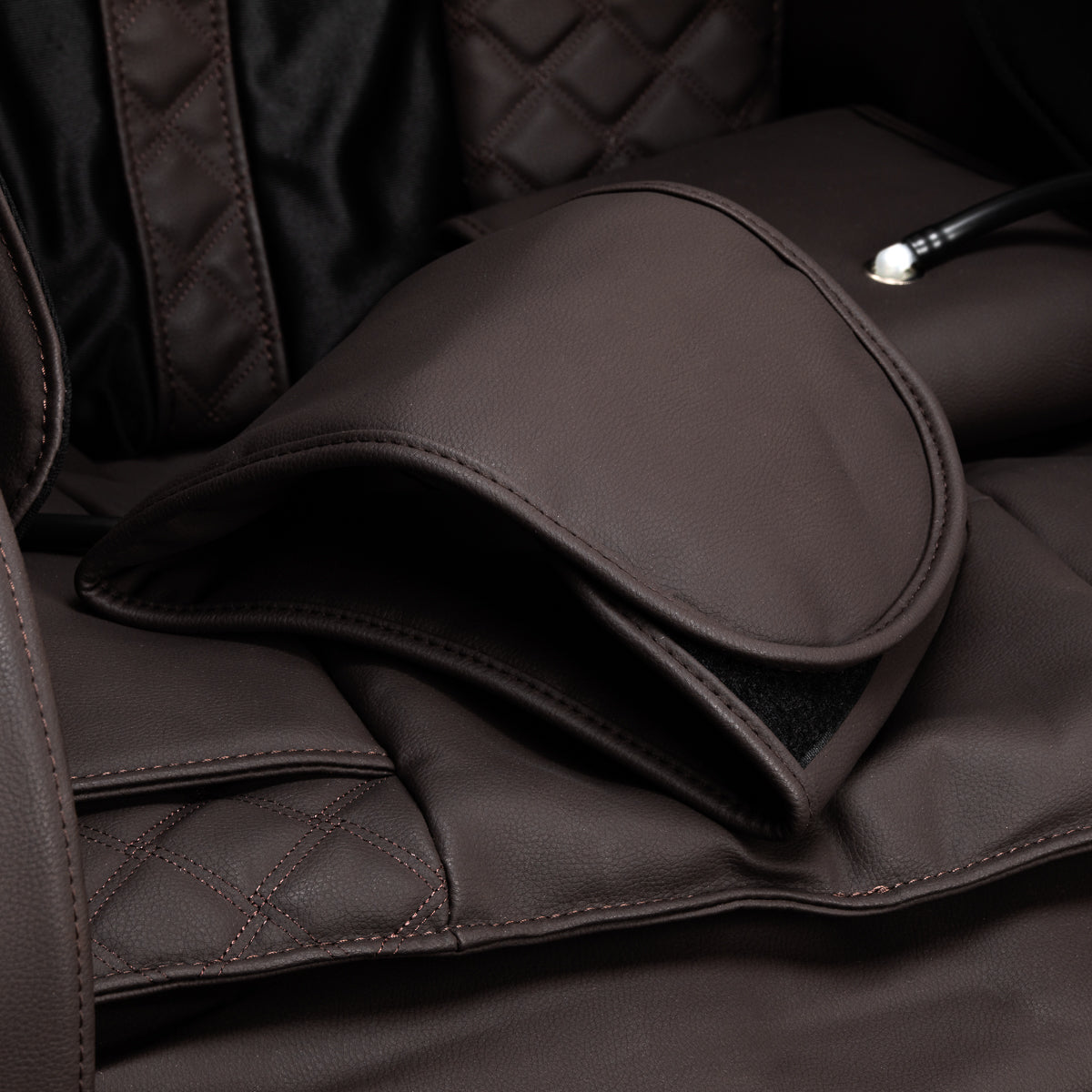 Masažinis fotelis Sakura Classic 306A – medžio imitacijos ruda oda