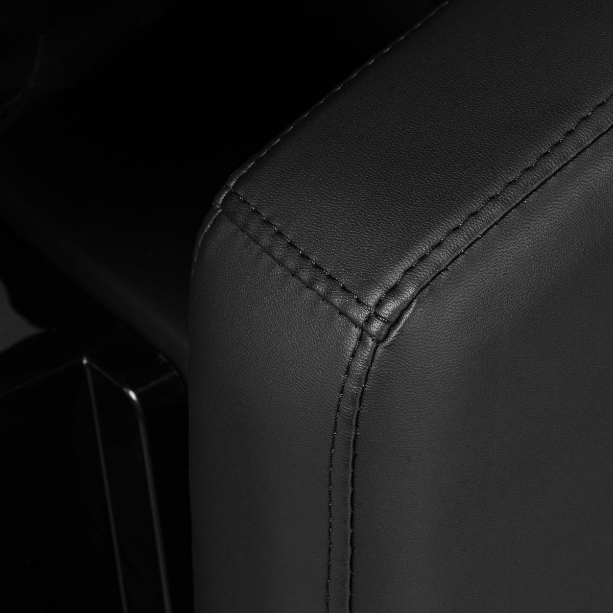 Kirpyklos plautuvė Gabbiano Carmen su reguliuojama kojų atrama – juoda