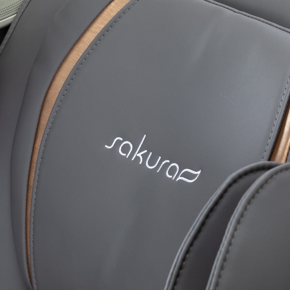 Masažinis krėslas Sakura Maximus 809 3D, valdymas balsu, baltai pilkas