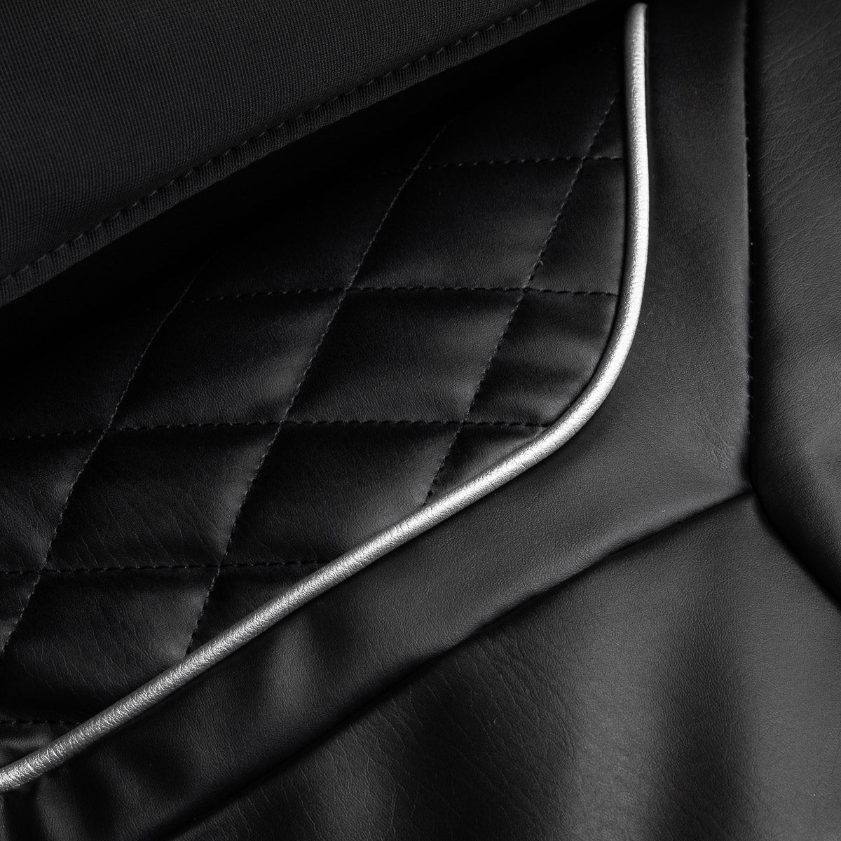 Masažinis krėslas Sakura Prime 108 – juodas