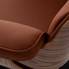 Hairdressing chair Gabbiano Florencja in brown with a black base