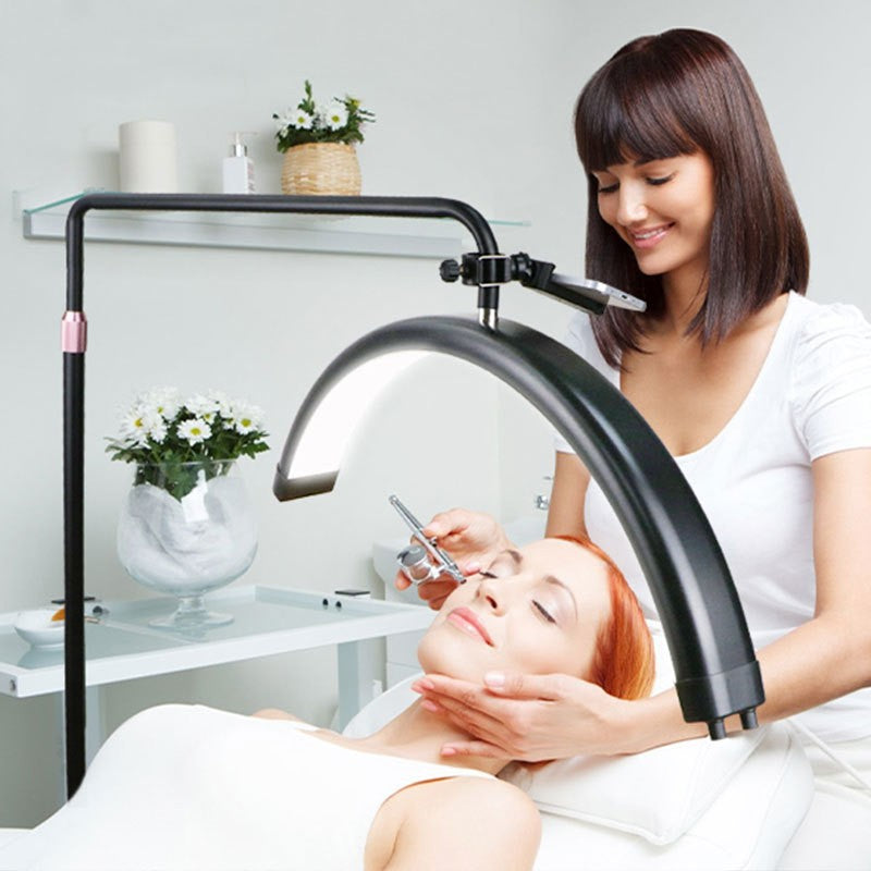 Pusmėnulio formos LED lempa procedūroms, be šešėlių, 36W, juoda