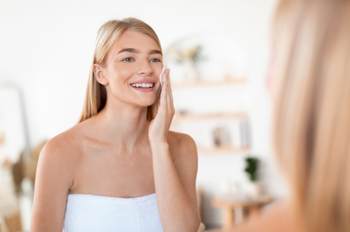 Hidradermabrazijos aparatas 5-in-1 – vandenilio valymas, infuzija, EMS ir RF