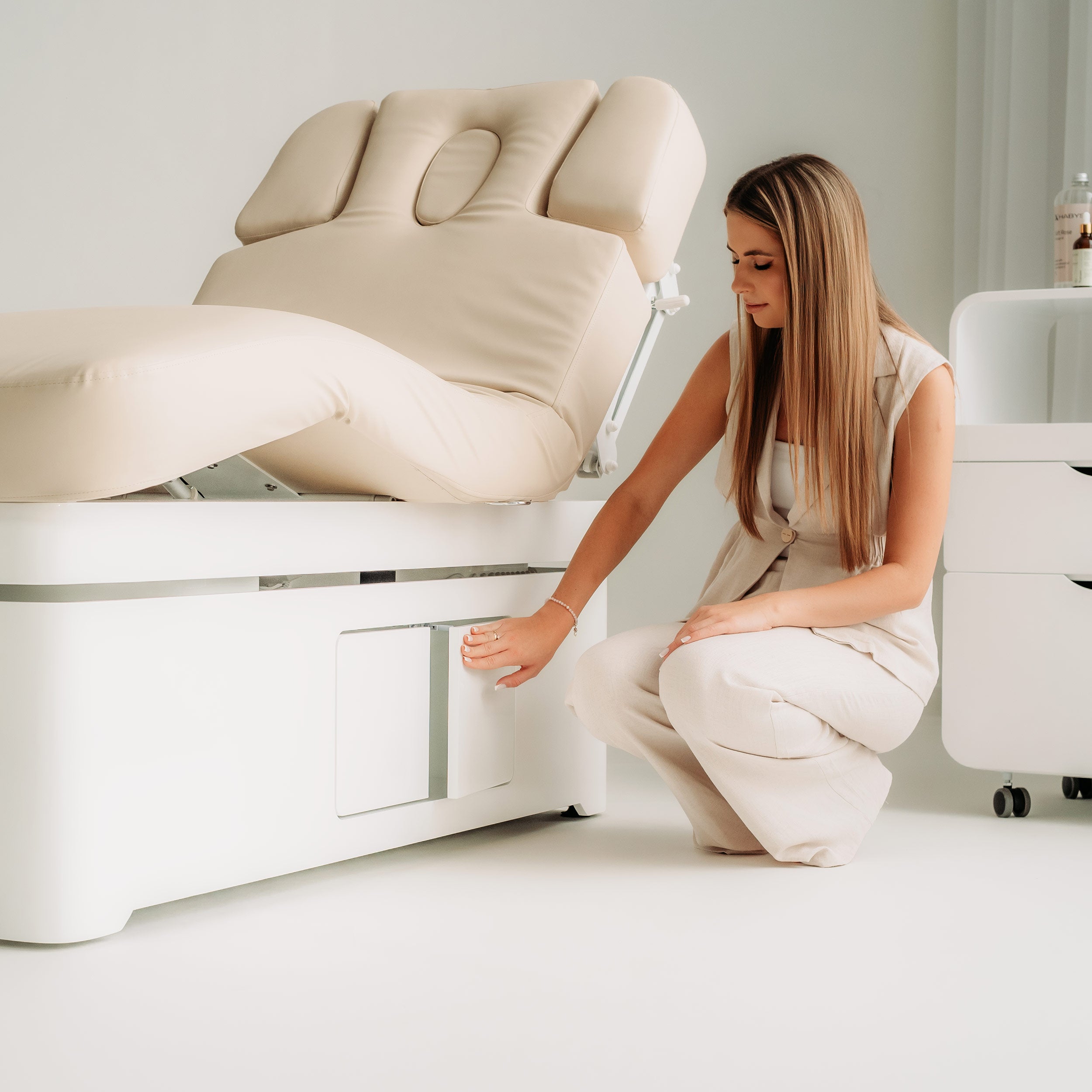-7-Vellia Beige – Electric SPA Bed with Heating and Storage-7