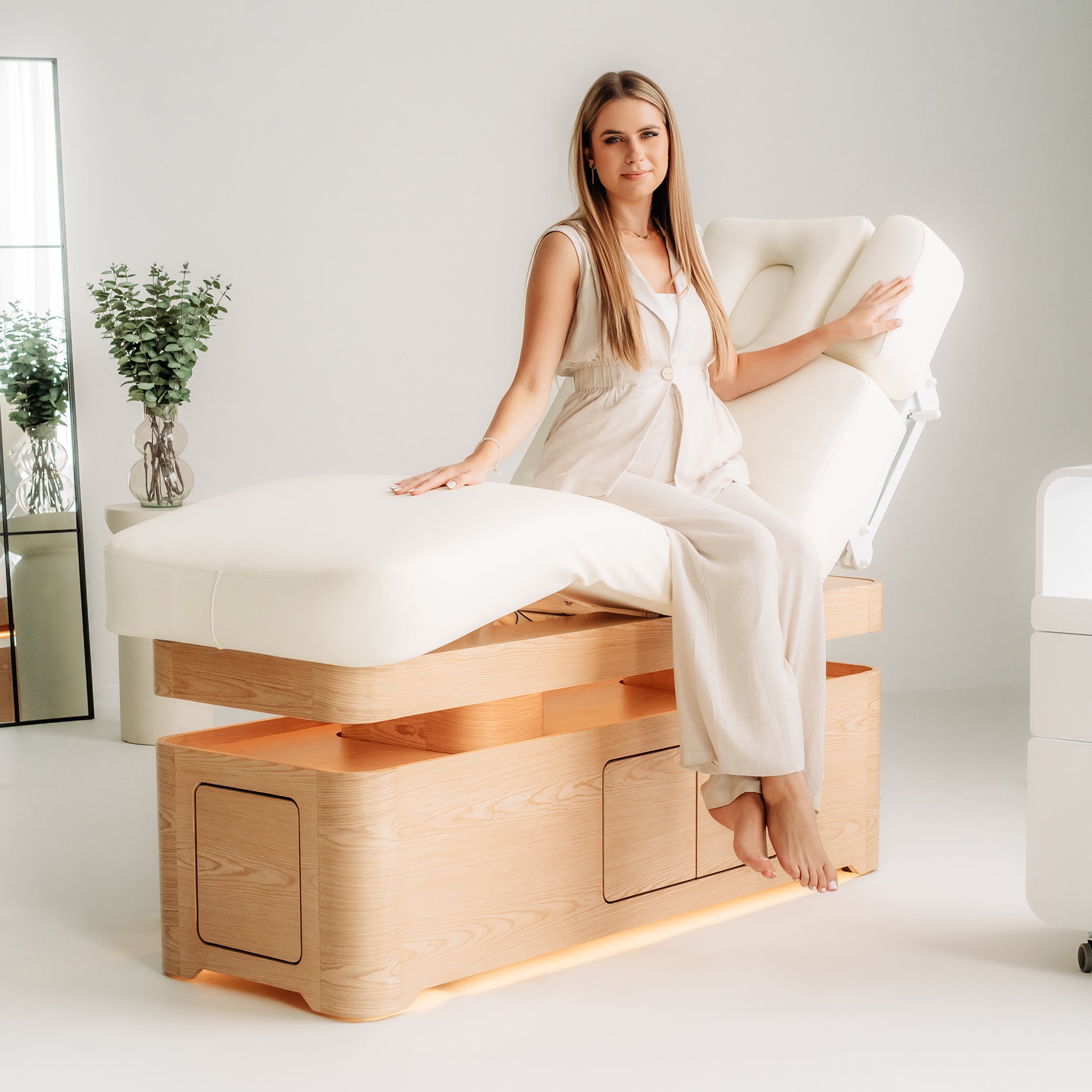 -3-Vellia White – Electric SPA Bed with Heating and Storage-3