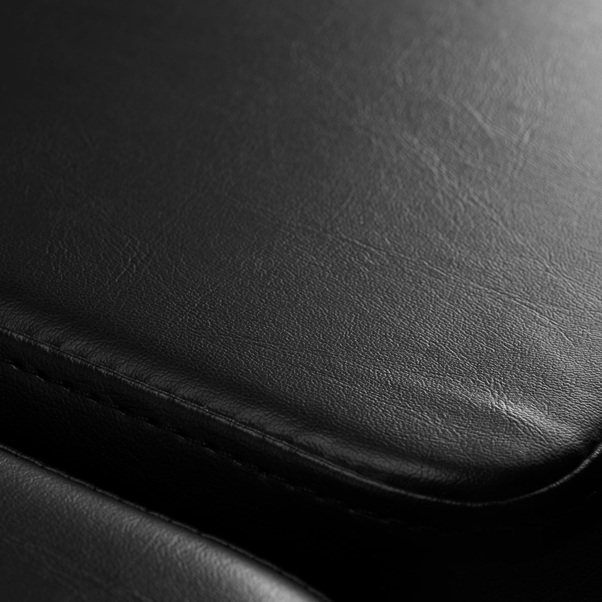 Elektrinė kėdė/lova tatuiruotėms Pro Ink 610 (juoda)