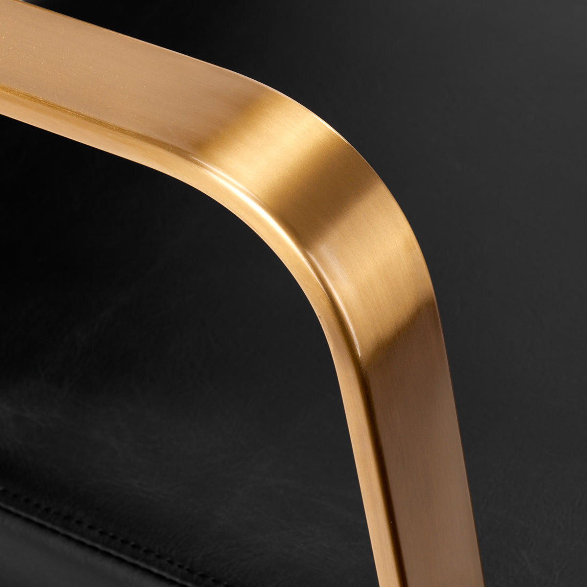 Kirpyklos plautuvė Gabbiano Porto (juoda, aukso)