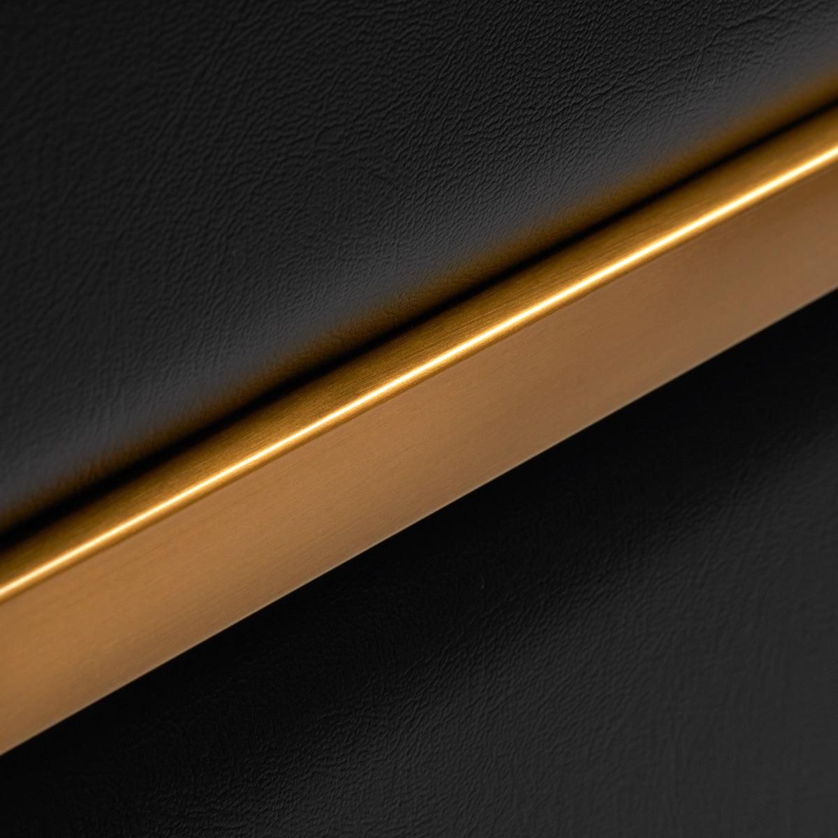 Kirpyklos plautuvė Gabbiano Toledo (aukso, juoda)