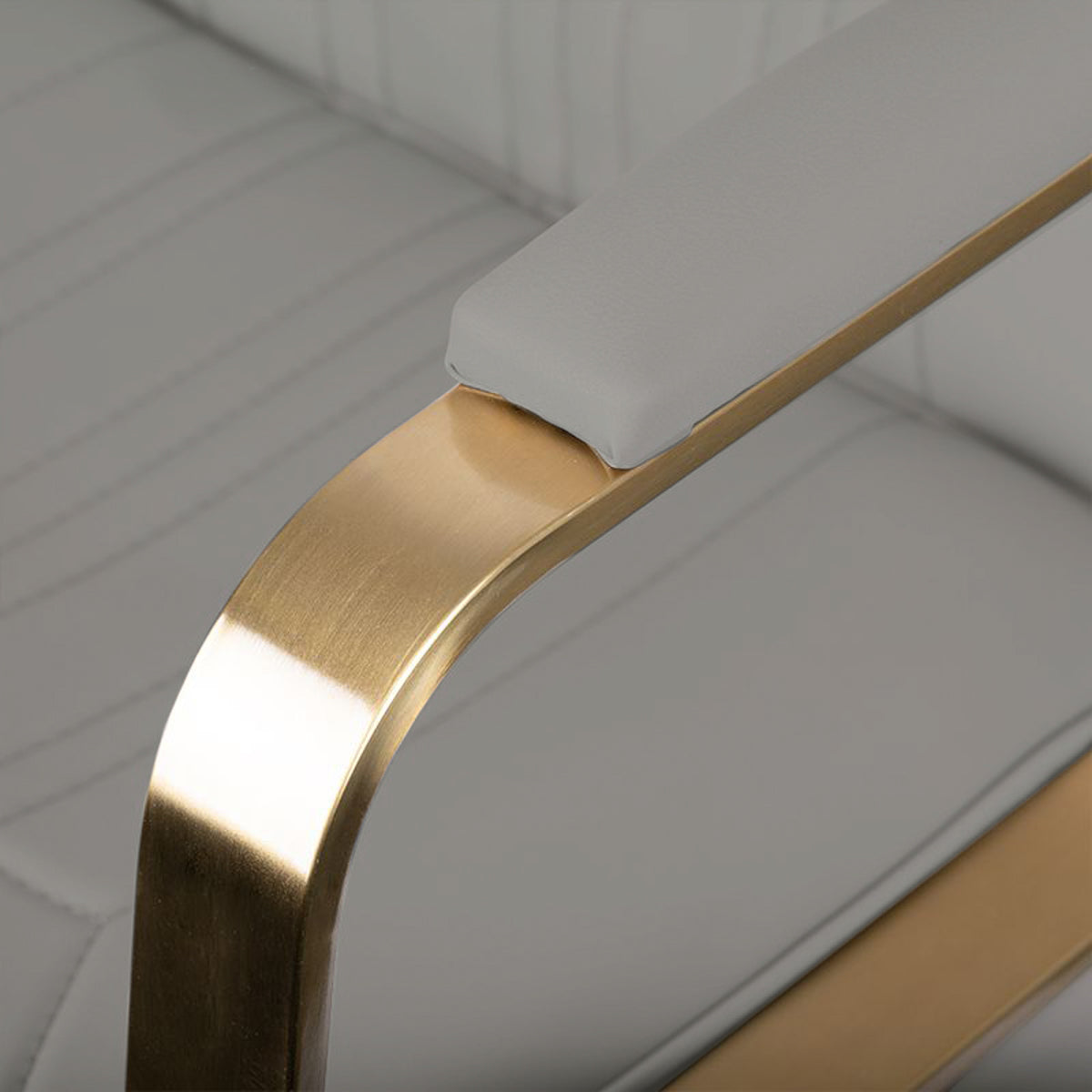 Kirpyklos kėdė GABBIANO ACRI GOLD