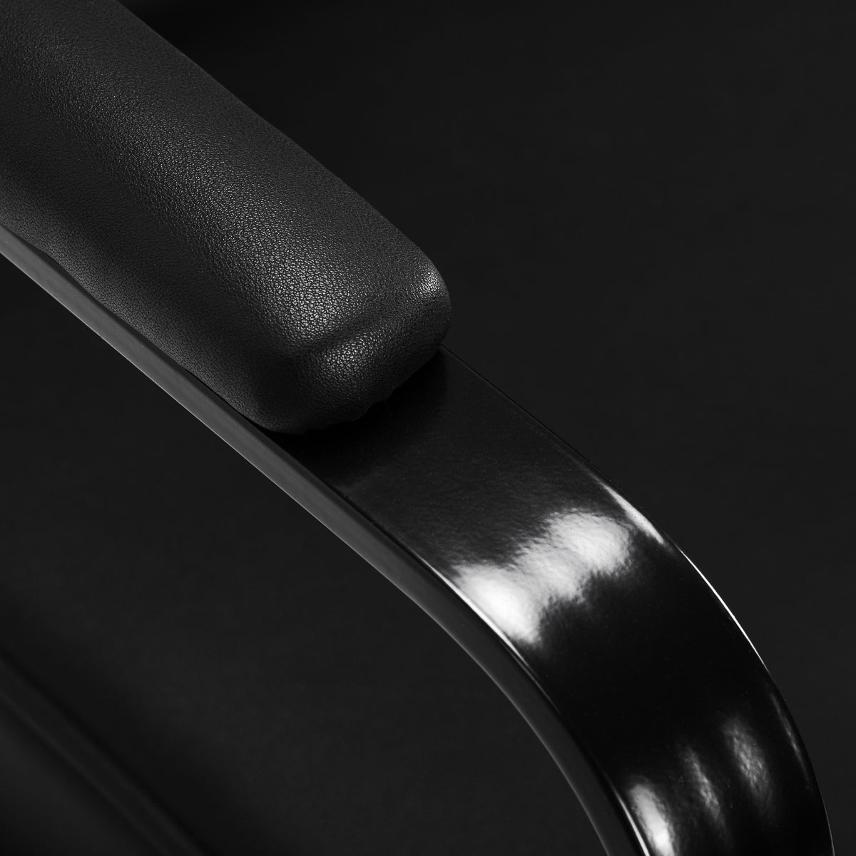 Kirpyklos kėdė Hair System Studio noir, juoda
