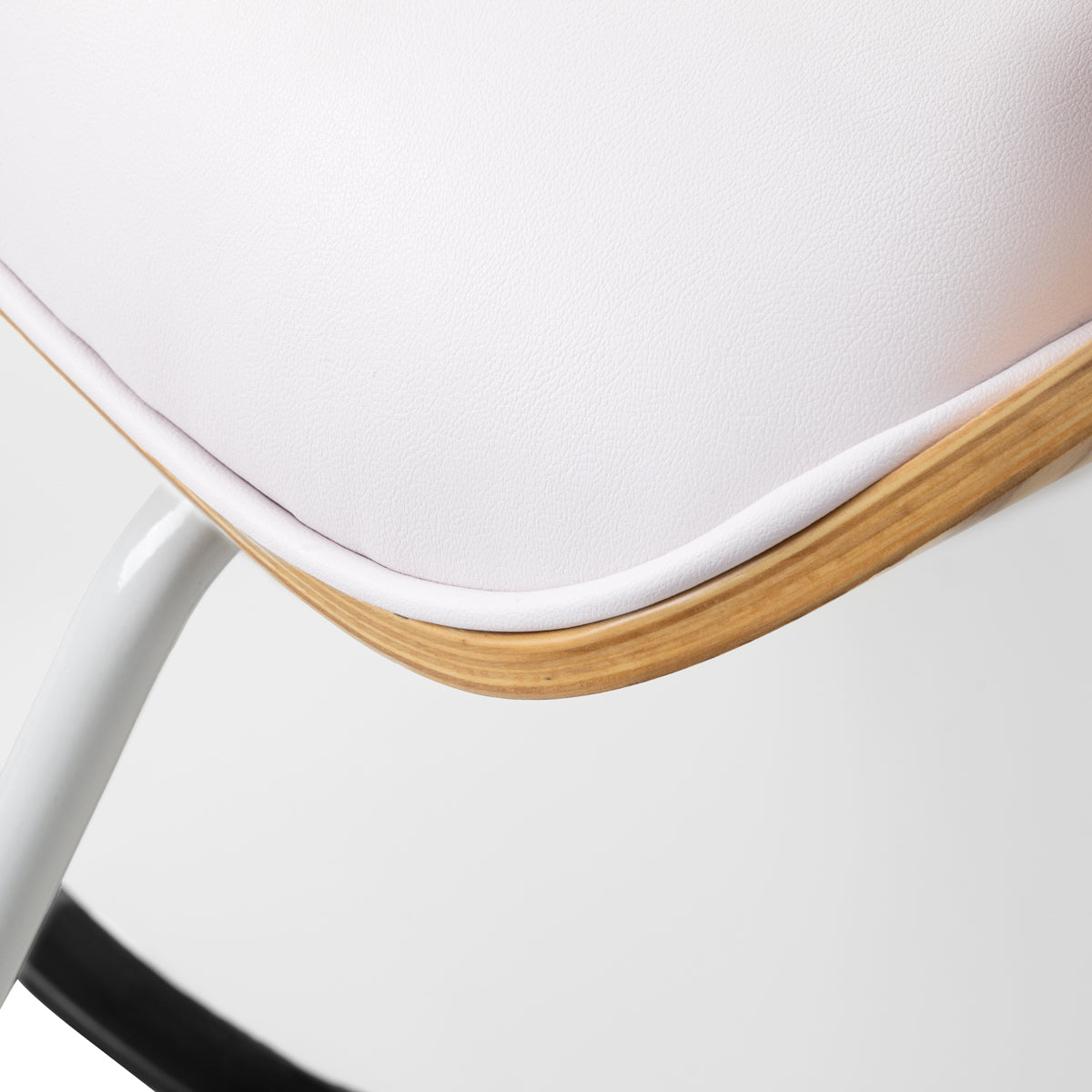 Hairdressing chair Gabbiano Florencja in white with a white base