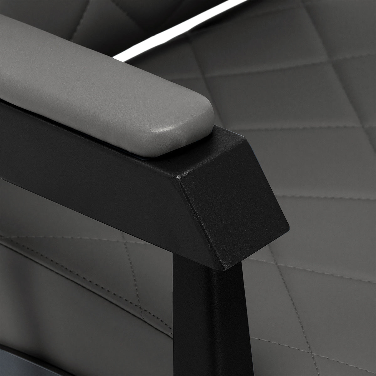 Gabbiano barber chair Bruno grey with a black base