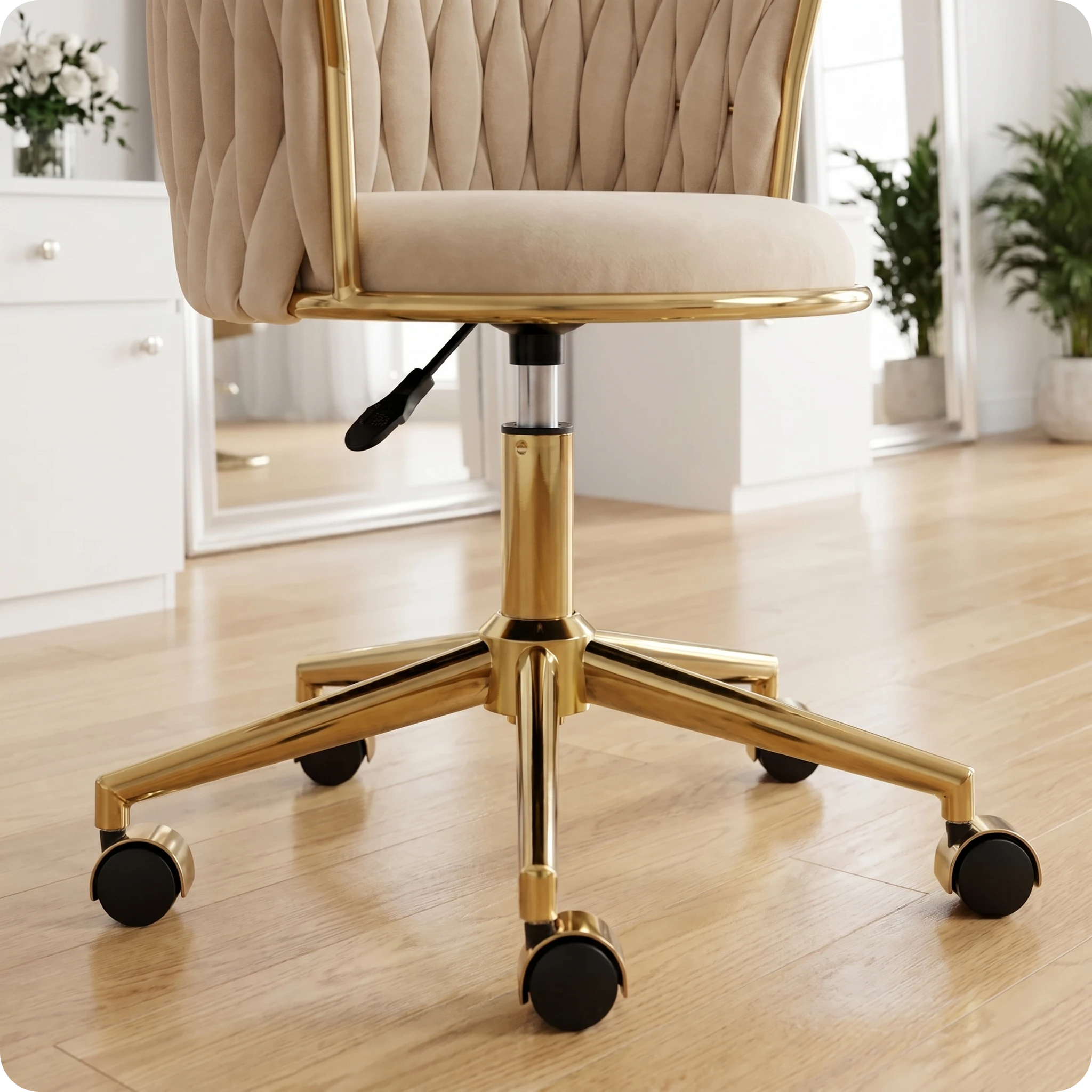 Meistro kėdė Velvet Gold su atlošu – smėlio spalvos