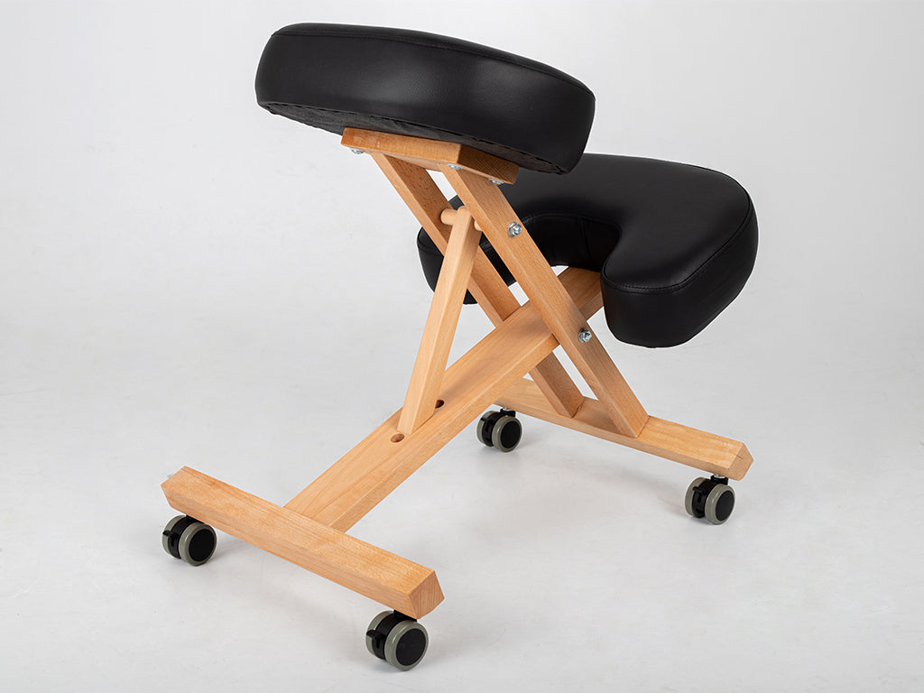 Ergo Simple ergonominė kėdė klūpėjimui, natūralaus medžio, su fiksuojamais ratukais