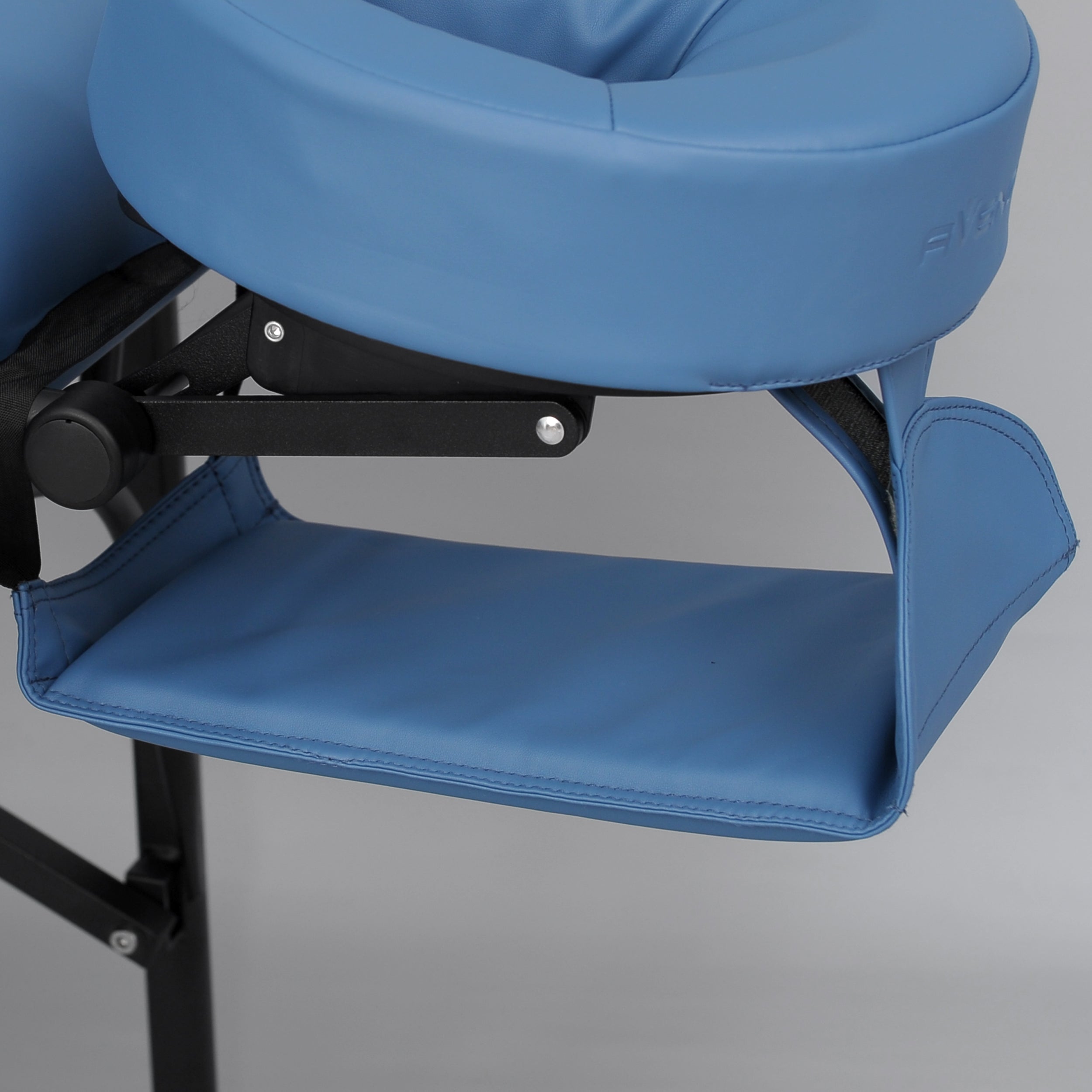 Masažo stalas Aveno Life Luna Light – aliuminis, 60 cm pločio, Soft Touch apmušalas