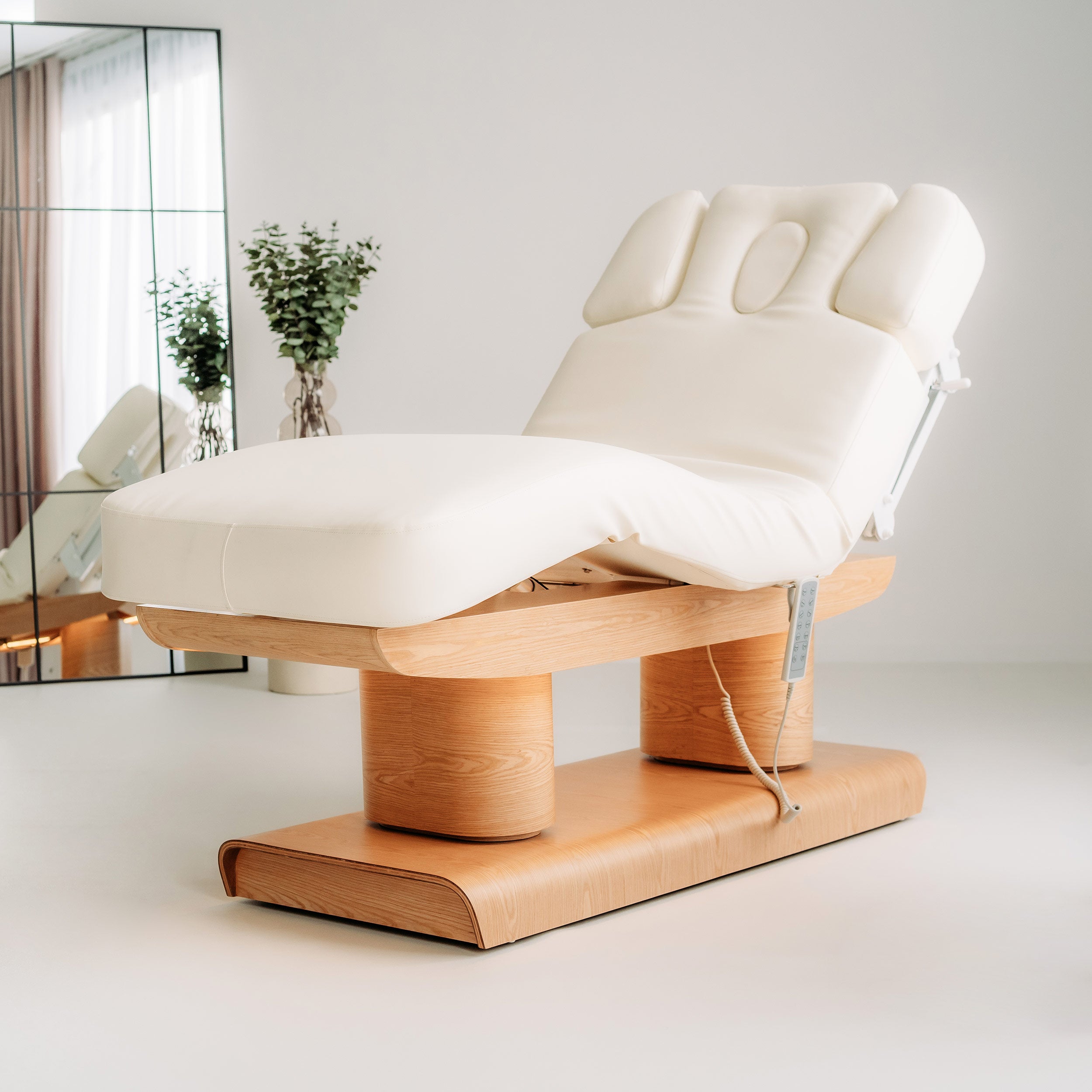 -1-Melia White – Electric SPA Bed with Heating and 4 Motors-1