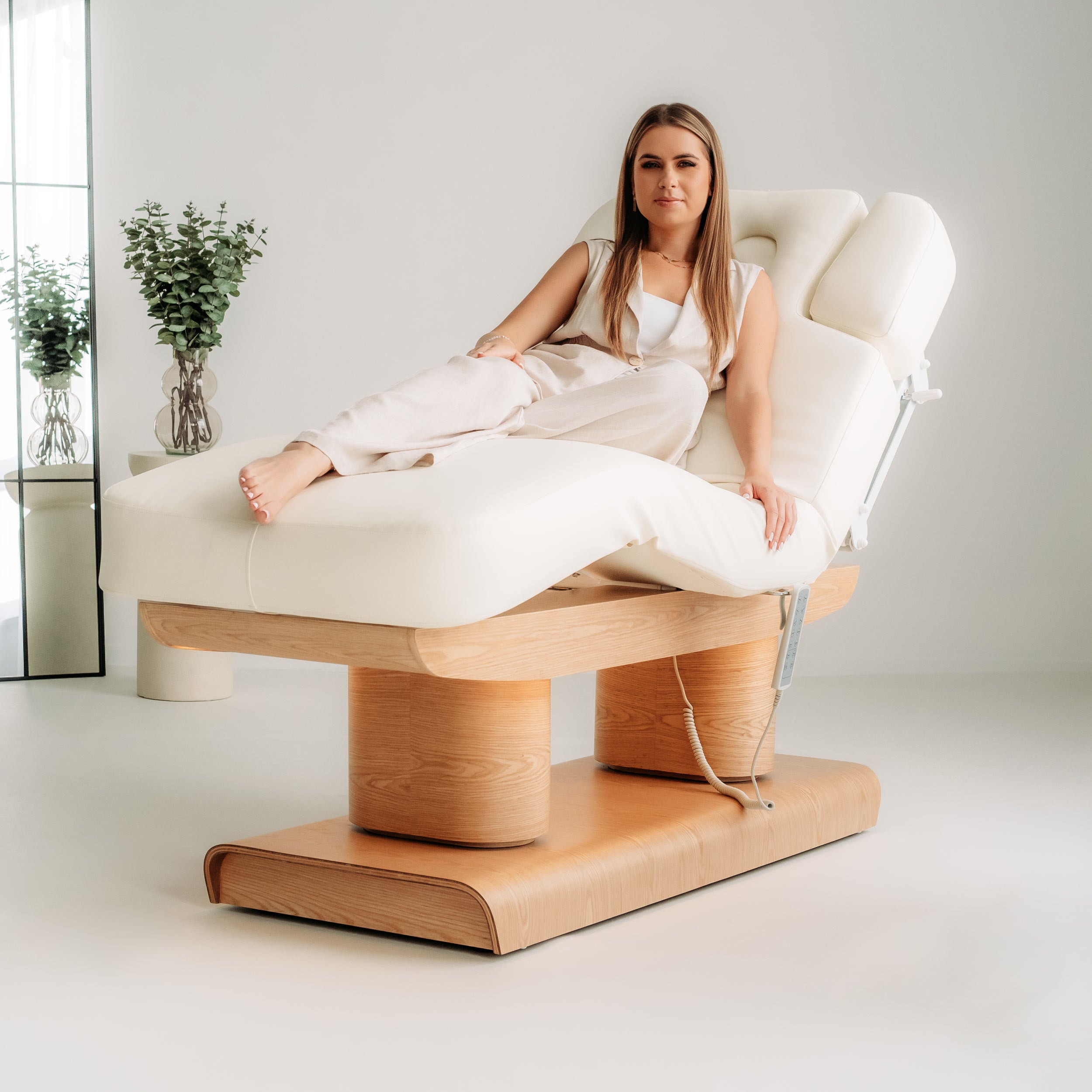 -8-Melia White – Electric SPA Bed with Heating and 4 Motors-8