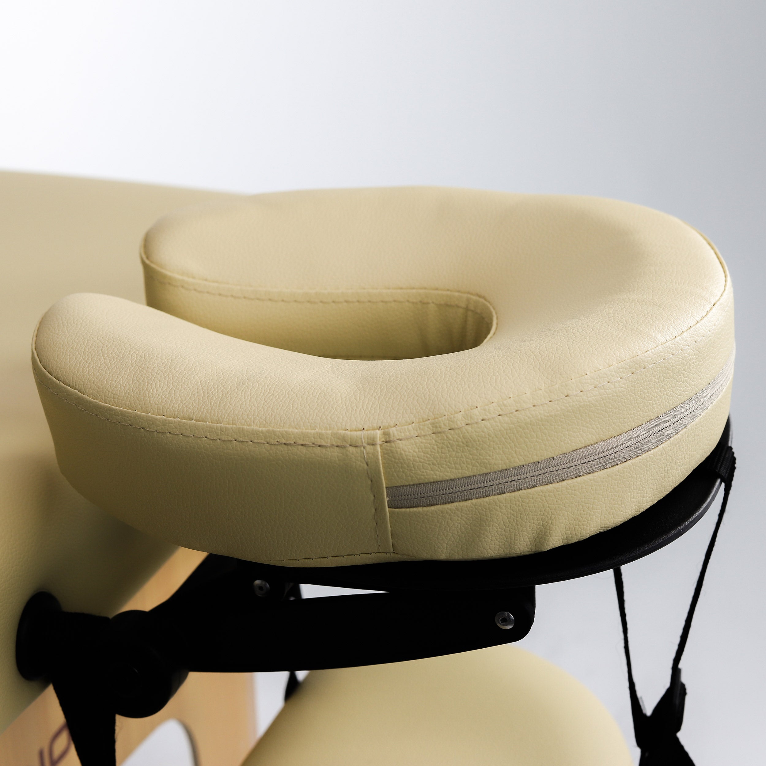 Nešiojamas masažo stalas „Aveno Life Bianca Comfy Base K533“ – smėlio spalvos