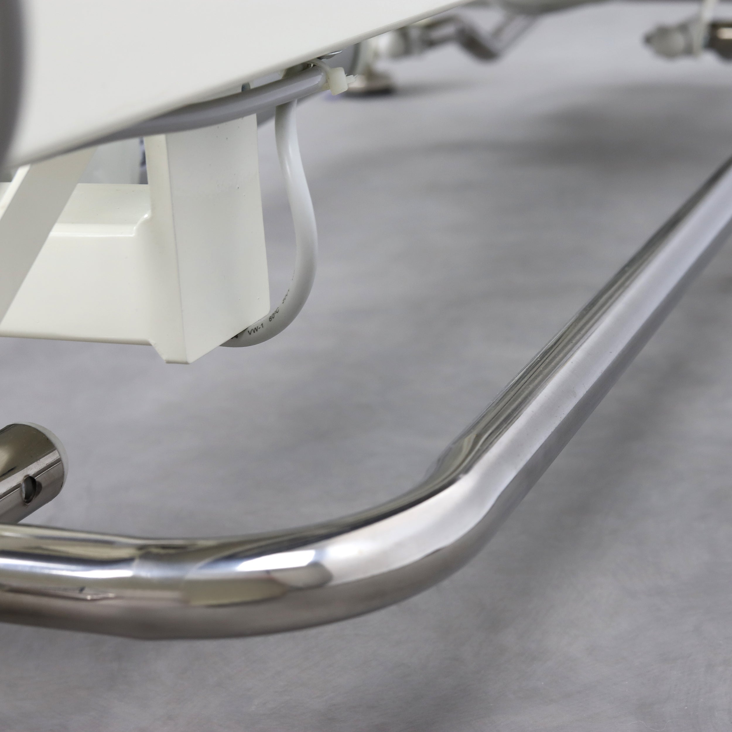 Stationary massage table Evero V4 ERGO Touch Core k322 Gray